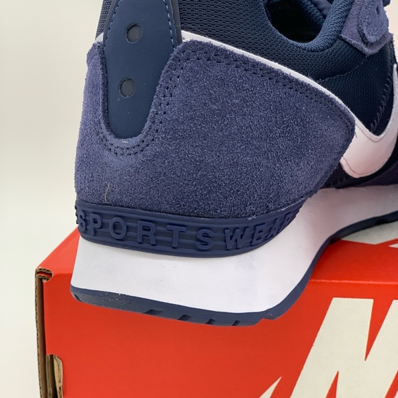 Nike Venture Runner - Picture 5 of 10